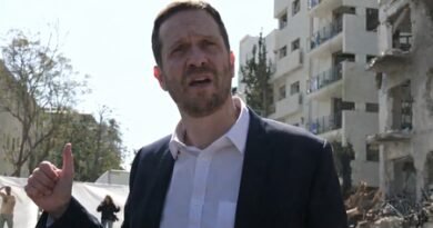 <div>Iran targeting civilians in ballistic attacks, says Israeli spokesperson, calls it ‘war crime’</div>