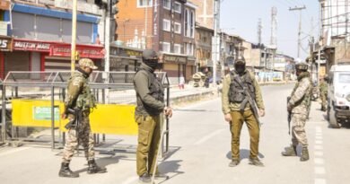 <div>J&K L-G chairs high-level security review meeting in Srinagar</div>