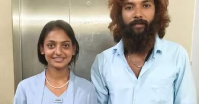 ‘Kumbh Beauty’ Monalisa marries Muslim boyfriend after dramatic day