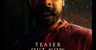 <div>Tovino Thomas-starrer ‘Pallichatambi’ teaser promises a gripping period film!</div>