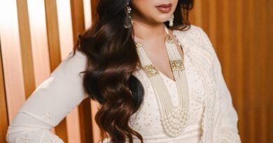 Shreya Ghoshal becomes India’s 1st female artiste in 3 decades to launch live album