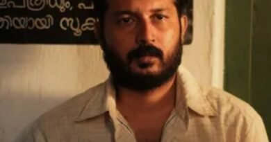 <div>Eldho Mathew’s character in Tovino Thomas-starrer ‘Pallichattambi’ revealed!</div>