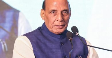 <div>‘Not even God safe in God’s Own Country’: Rajnath Singh targets LDF, UDF</div>