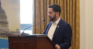 US lawmakers push bill to secure Taiwan cables