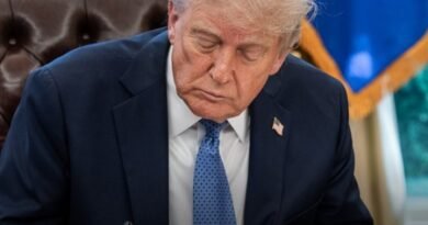 Trump signs order to save college sports