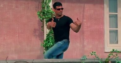 <div>Rajkummar Rao recreates iconic ‘Wicked Sunny’ walk from Mujhse Shaadi Karogi, Akshay Kumar joins in</div>