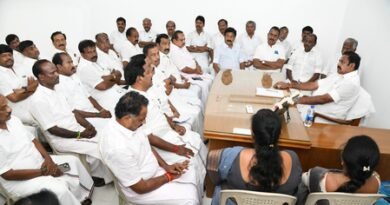 AIADMK power tussle pushes Speaker into key role ahead of TN trust vote