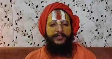 <div>Ayodhya seers support Shri Krishna Janmabhoomi Nyas chief’s demand to ban ‘non-Sanatanis’ at Adhik Maas fair in Mathura</div>