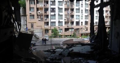 Russia, Ukraine accuse each other of violating 3-day ceasefire