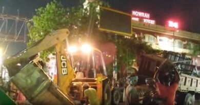 Bulldozer drive clears illegal encroachments outside Howrah railway station