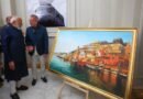 Italian artist Giampaolo Tomassetti presents PM Modi with a painting on Varanasi
