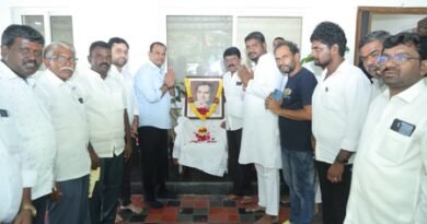 Visionary who ushered India into 21st century with IT, telecom revolution: Telangana Dy CM, ministers pay tributes to Rajiv Gandhi