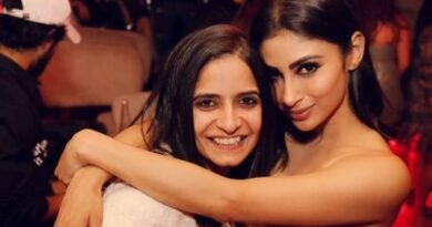 <div>Amidst divorce news, Mouni Roy celebrates BFF’s birthday mid-air with in-flight cake & decor</div>
