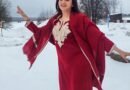 <div>Bhagyashree ‘beats the heat’ with a romantic performance in Kashmir</div>