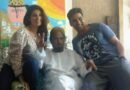 <div>Asha Parekh recalls 200 female fans mobbed Rajesh Khanna while dubbing for ‘Mere Sapnon Ki Rani’, fainted seeing him</div>