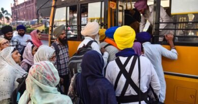 <div>Pakistan issues 737 visas to Indian pilgrims for Guru Arjan Dev’s martyrdom anniversary</div>