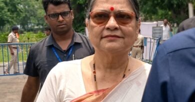 Signatures of 19 Trinamool MPs on three pages surface, spark confusion over formation of new LS bloc