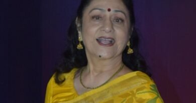 <div>Aruna Irani recalls first-ever audition in front of Dilip Kumar: Was busy sipping cold drink & munching on chips</div>