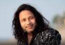 Kailash Kher seeks blessings at Mahakaleshwar temple, calls visit a life-changing experience