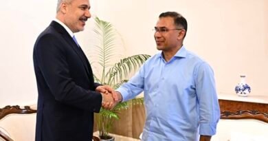 Dhaka: Turkish FM calls on Bangladesh PM, meets leaders of radical Islamist party