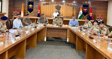 <div>Crime branch raids several places in J&K over birth date manipulation probe</div>