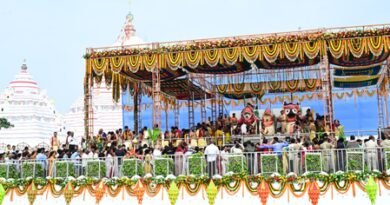 Lakhs of devotees throng Puri to witness sacred Snana Yatra ritual