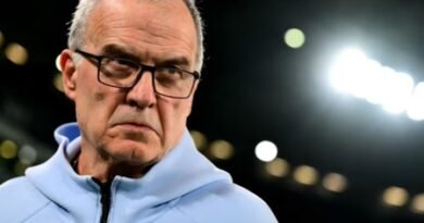 Bielsa resigns as Uruguay manager