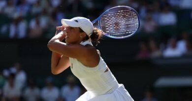 Wimbledon: Madison Keys stuns Anisimova to reach fourth round