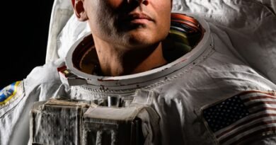 Indian-origin Anil Menon begins space mission