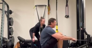 Hugh Jackman hits beast mode with impressive performance during training session