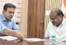 KTR meets Kumaraswamy, seeks revival of CCI at Adilabad