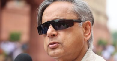 <div>Shashi Tharoor ‘proud’ of Gen Z, calls Pradhan’s resignation ‘important’ for democracy</div>