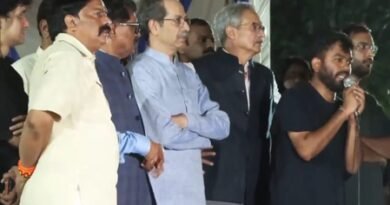 ‘Entire govt needs to be replaced’: Uddhav Thackeray at Jantar Mantar (Lead)