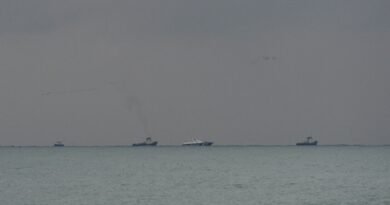 Ukraine urges international community to pressurise Russia to end attacks on civilian ships