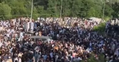 Rights group urges Pakistan to restore communications in PoK