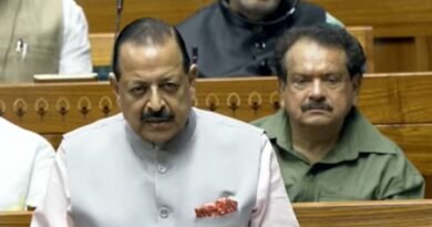 <div>‘No minister can issue such orders’: Jitendra Singh rejects Rahul’s claims of Amit Shah ordering firing on protesting students</div>