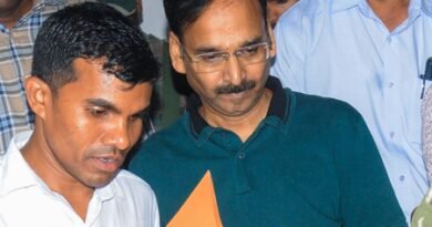 SC grants conditional bail to suspended IAS officer Vinay Chaubey in Jharkhand land scam