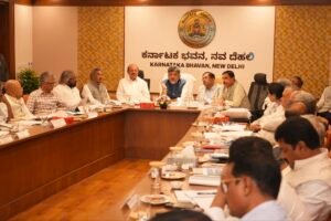 Karnataka CM Seeks Centre’s Approval for 13 Key Projects, Meets MPs in New Delhi