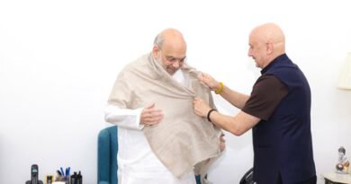 <div>Anupam Kher meets Amit Shah at his residence, talks about country, culture & cinema</div>