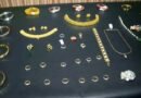 Gold, diamond jewellery worth Rs 1 crore seized at Kolkata Airport, one arrested