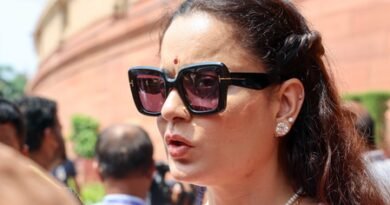 <div>‘BJP should make her consult doctor’: Cong slams Kangana Ranaut over ‘Pakistan’ comparison remark</div>