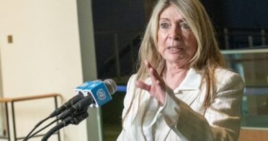 UN General Assembly holds dialogues with candidates for next secretary-general