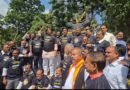 <div>Protesting BJP MLAs in black T-shirts force way into K’taka Vidhana Soudha seeking Nagendra’s resignation</div>