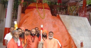 Lord Shiva’s holy mace, ‘Chhari Mubarak’ leaves for Amarnath cave shrine