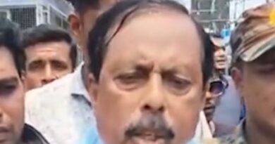 <div>Day after quitting ISF, ex-MLA’s car attacked with crude bombs, bricks in Bengal’s Bhangar</div>