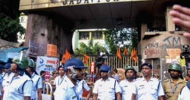 Bengal: Senior police officer visits Jadavpur University to probe clashes, graffiti