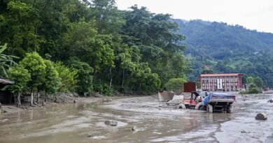 Nepal flash floods: World leaders assure support as hundreds of foreigners remain missing