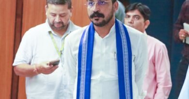 <div>‘Erecting false facades before 2027 polls’: Chandrashekhar Azad attacks UP govt</div>