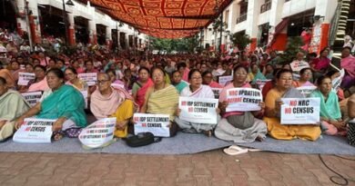 <div>Civil society-sponsored shutdown over NRC demand paralyses life in Manipur’s Imphal Valley</div>