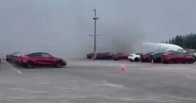 Five killed after Amazon cargo plane crashes at Miami airport
